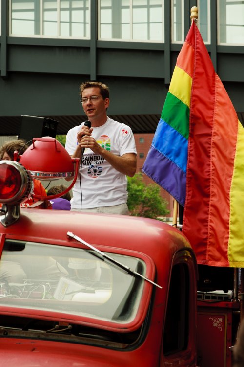 Sen. Scott Dibble speaks to the crowd at Twin Cities Pride.